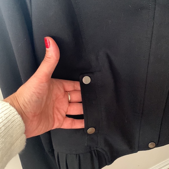 Dalia Collection, Sz 8, cropped zip up blazer - Picture 6 of 9